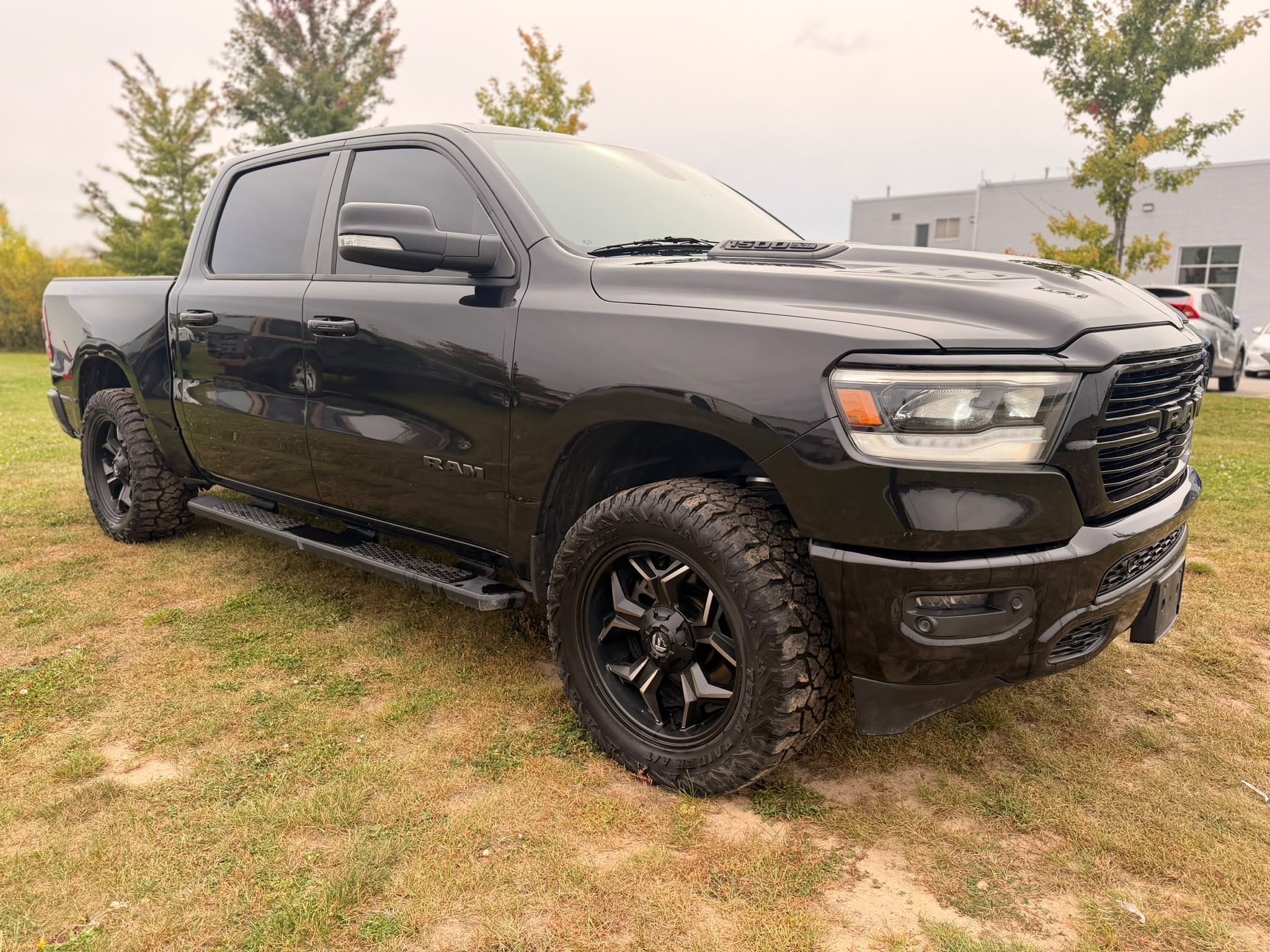 2019 RAM 1500 SPORT